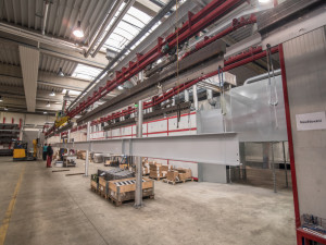 Firma META skladovací technika na Rudolfovské třídě v Českých Budějovicích patří mezi lídry ve výrobě ocelových konstrukcí a speciálních těžkých regálů pro průmysl a obchod.