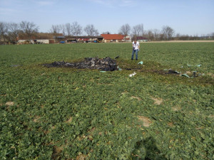 Dva lidé zahynuli při pádu malého letadla u Veselí nad Lužnicí.