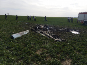 Dva lidé zahynuli při pádu malého letadla u Veselí nad Lužnicí.