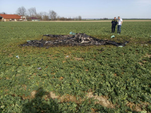 Dva lidé zahynuli při pádu malého letadla u Veselí nad Lužnicí.