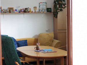 Prostor pro terapeutické setkání v socialně terapeutické dílně.