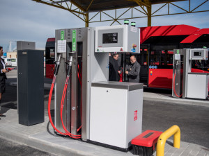 Nová plnící CNG stanice.