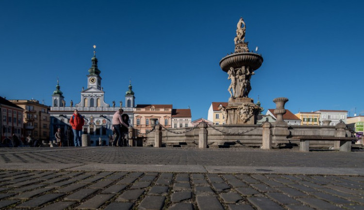 Samsonova kašna v centru Budějc.