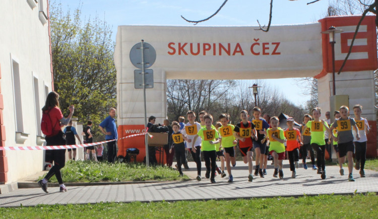 O víkendu se u Temelína běhaly krajské přebory vprespolnim behu
