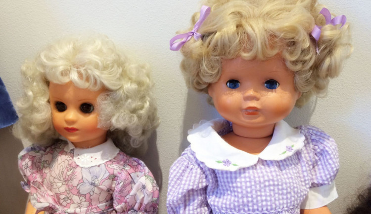 V Jihočeském muzeu v Českých Budějovicích bude od 20. dubna do 29. července k vidění výstava hraček a panenek Retrohrátky.