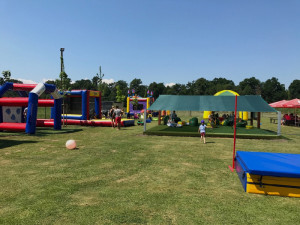 Prodloužený víkend prožijte v lanovém parku nebo na workoutovém hřišti