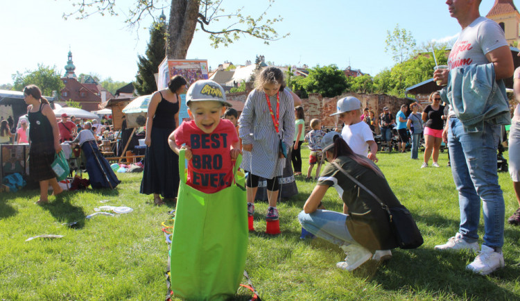 Kouzelný Krumlov lákal malé i velké.