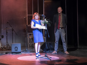 Denisa Posekaná ze souboru Malého divadla.