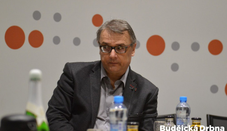 Zdeněk Zuntych při křtu Zlaté okamžiky českobudějovického fotbalu.