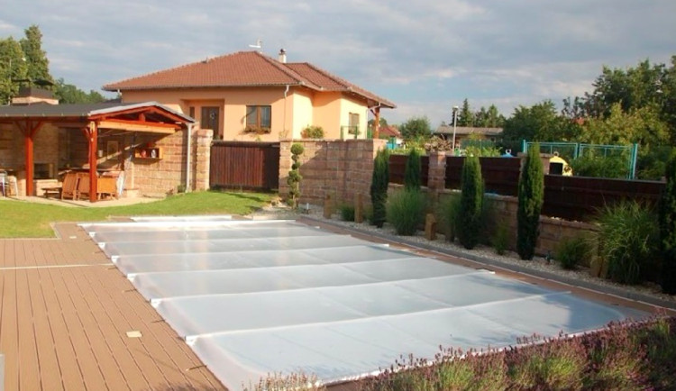 Celoroční bezpečnostní bazénová plachta SOLAR
