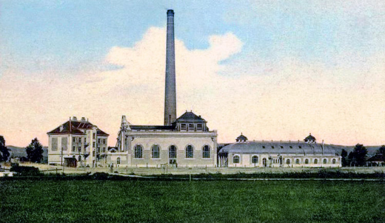 Areál elektrárny s vozovnou tramvají na Novohradské v období c. k.