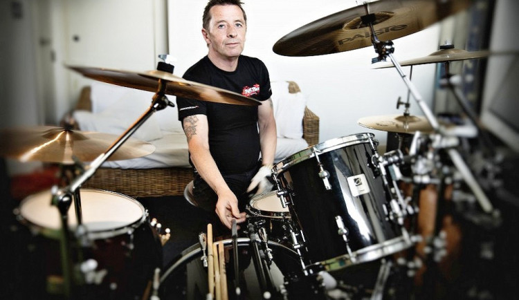 Phil Rudd.