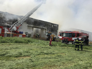 Požár skladu slámy v Chřešťovicích způsobil škodu za milion korun