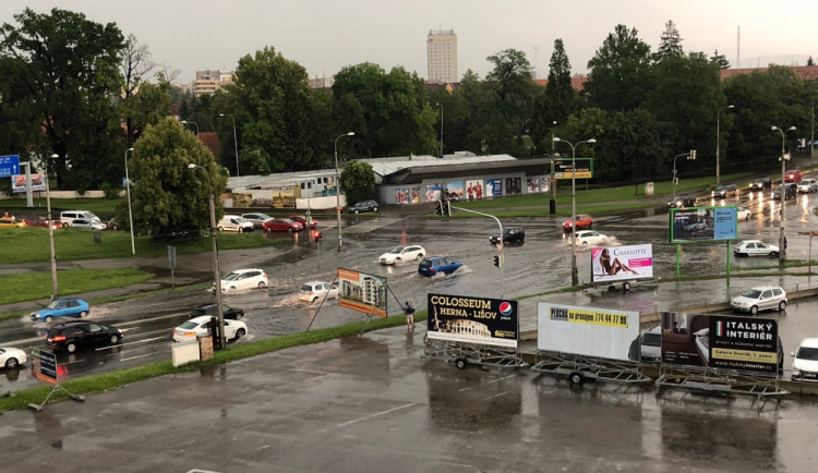 Budějcká zaplavená křižovatka.
