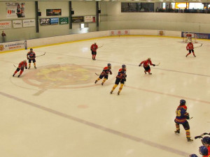 Své síly a hokejový um poměřili starší dorostenci budějckého Motoru se svými hosty z ruského Jekatěrinburgu.