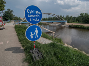 Nová lávka v Rožnově u TJ Meteor.