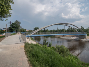 Nová lávka v Rožnově u TJ Meteor.