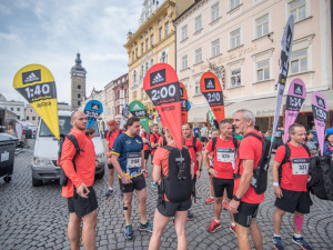 Díky vodičům měli běžci závod o něco jednodušší.