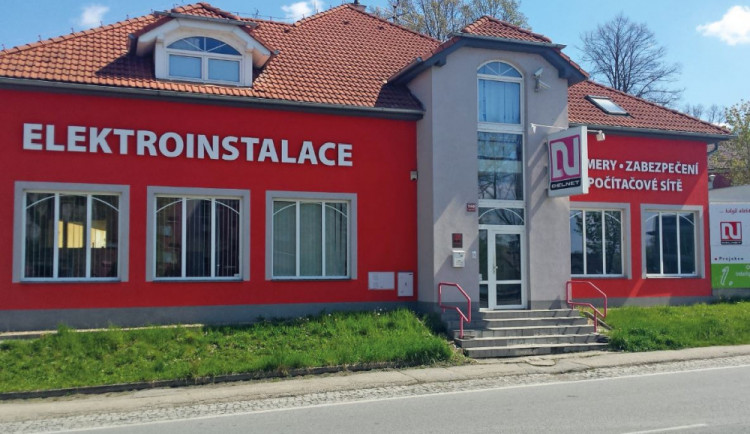 Holding Delnet slaví dvacet let a nabízí práci šikovným absolventům.