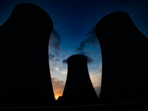 Jedním z největších lákadel festivalu Umění ve městě  bude multimediální instalace Velký noční hlídač od Milana Caise, jehož pohyblivé oči rozzáří na jednu noc dvě chladící věže temelínské elektrárny.