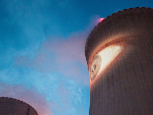 Jedním z největších lákadel festivalu Umění ve městě  bude multimediální instalace Velký noční hlídač od Milana Caise, jehož pohyblivé oči rozzáří na jednu noc dvě chladící věže temelínské elektrárny.