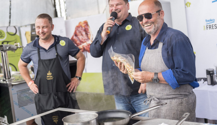 Do Budějc míří největší gurmánský festival dobrého jídla a pití. Bude plný kuchařských es.