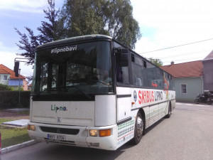 Vodácký autobus.