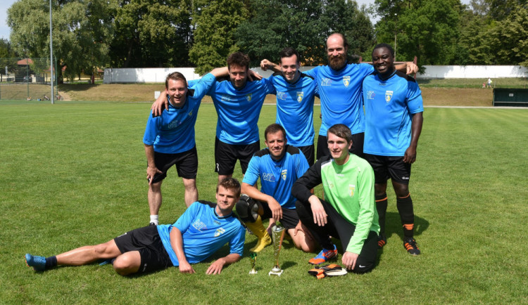 Táborští zdravotníci vyhráli fotbalové utkání nemocničních týmů.