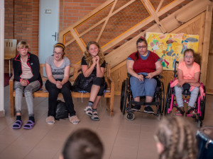 Děti z hudebního uskupení Krb.