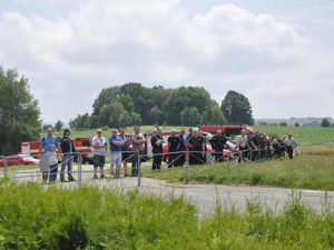 Jihočeští hasiči usedli do práškovacího letadla. Cvičili letecké hašení.