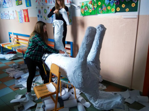 Květinová slavnost se uskuteční 20. června z ZŠ Dukelská v Českých Budějovicích.