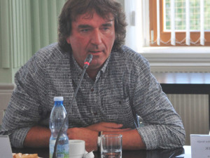 Externí defibrilátory mohou pomoci zachránit lidský život na dalších 15 místech Jihočeského kraje*