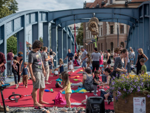 Program na Zlatém mostě