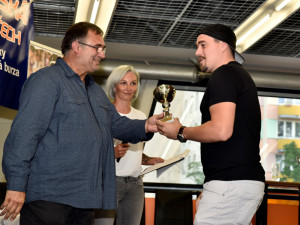 Vyhlášení výsledků Rybníkářské hokejové ligy 2017/2018.