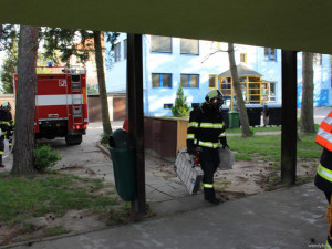 Hasiči absolvovali prověřovací i taktická cvičení na zámku i ve škole.