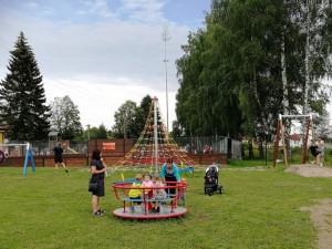 Děti v Petříkově a Branicích dostaly dvě nová hřiště