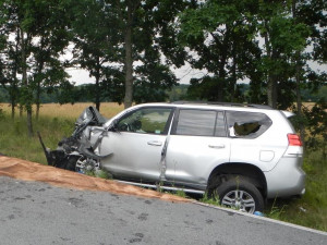Tři zraněné osoby si vyžádala dopravní nehoda osobního automobilu a dodávky včera, ve středu 27. června.