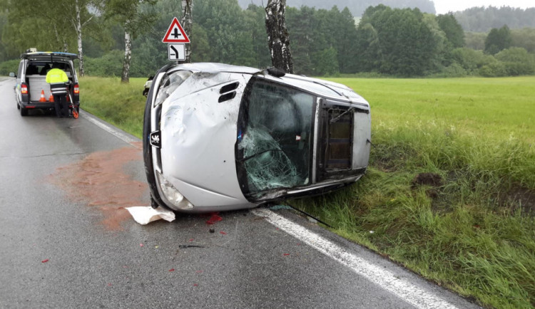 Dopravní nehoda u Jenína.