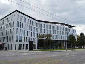 Moderní pracovní prostředí najdou v českobudějovickém PIANU mimo jiných i zaměstnanci skupiny UNICAPITAL DISTRIBUCE nebo call centra společnosti ATODA Telemarketing.