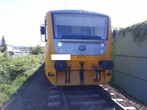 Na železničním přejezdu v budějcké Křižíkově ulici srazil vlak muže