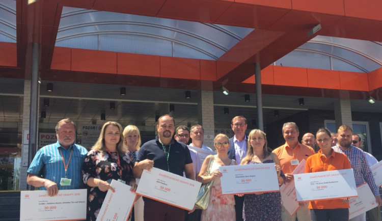 Díky zaměstnancům Temelína rozdělí Nadace ČEZ v jižních Čechách 420 tisíc korun