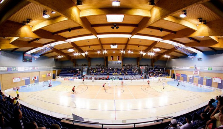 Sportovní hala J. Hradec