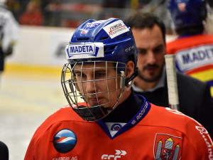 Talentovaný hokejový útočník budějckého Motoru Matěj Toman odchází do zámoří
