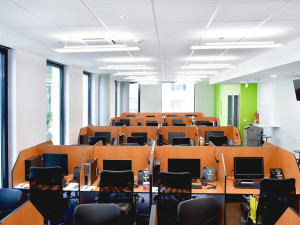 Společnost ATODA našla útočiště v nemodernější českobudějovické budově, v Pianu.