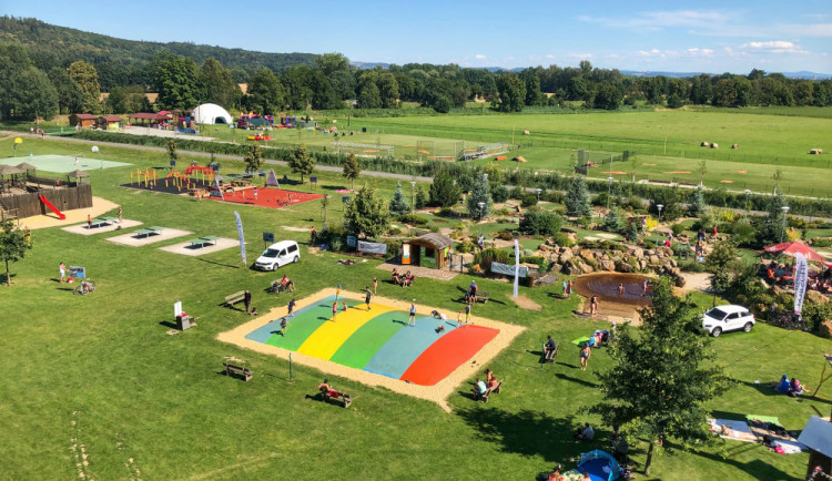 Sportovně relaxační areál v Hluboké nad Vltavou