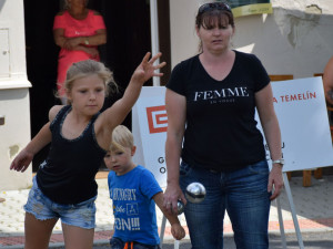 V Číčenicích se hrál pétanque.