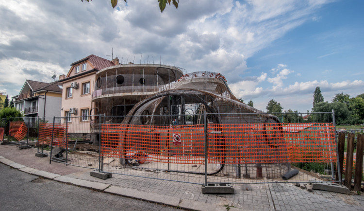 Obytná socha z dílny Michala Trpáka.