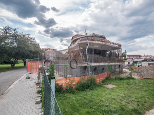 Obytná socha z dílny Michala Trpáka.