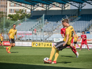 Paráda na úvod, Dynamo porazilo Třinec.