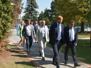 Ministr zdravotnictví Adam Vojtěch navštívil táborskou nemocnici